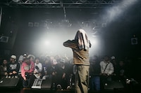 ISAKITOKIA（撮影：Kotetsu）