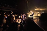 indigo la End（撮影：中野敬久）