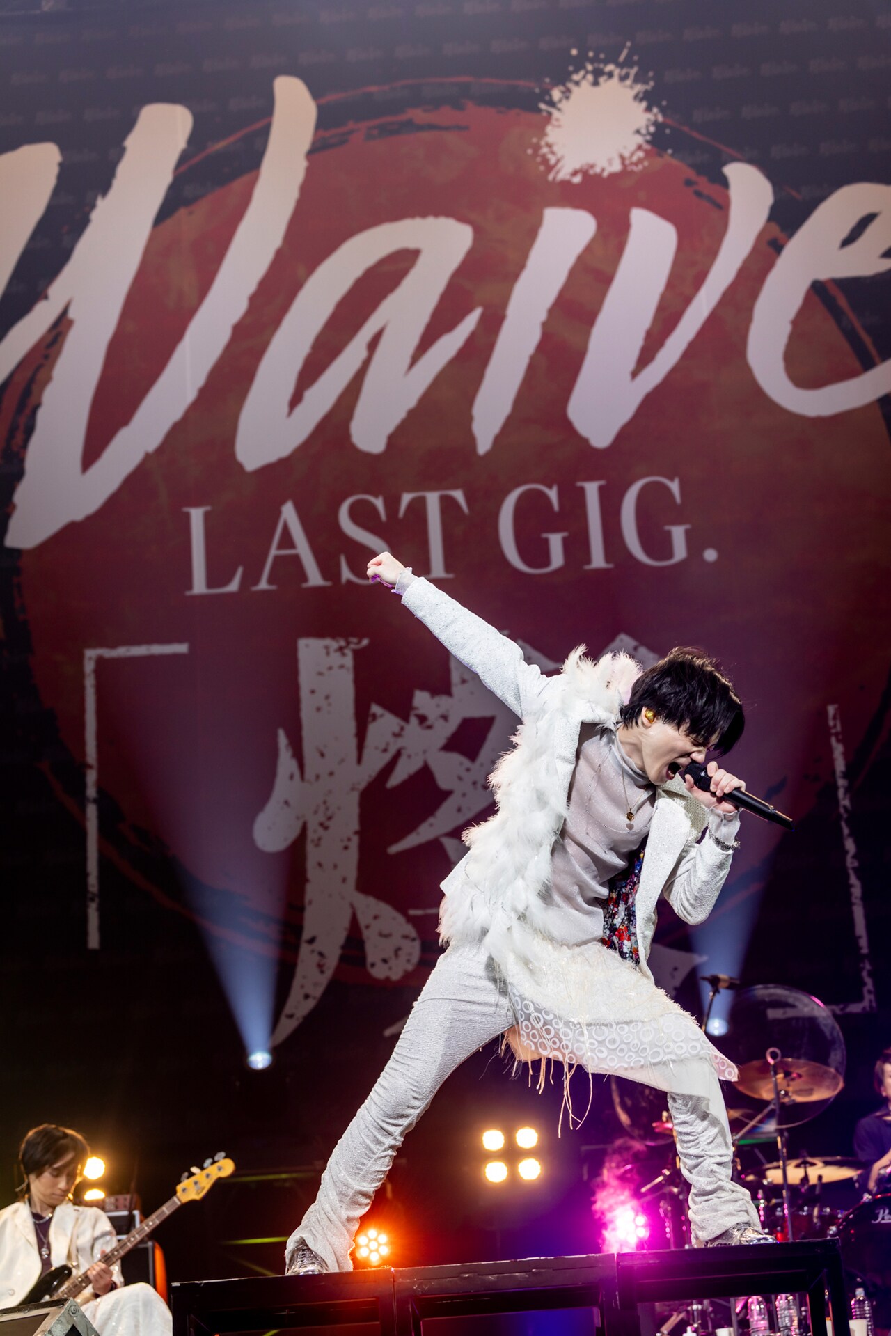 田澤孝介（Vo） - Waiveが初武道館で見せた“らしい”引き際「燦のもとで