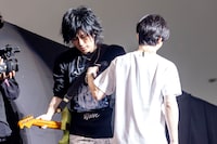 杉本善徳（G）と田澤孝介（Vo）。