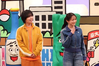 左から大西流星（なにわ男子）、森香澄。©︎カンテレ