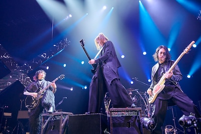 「lynch. 20TH ANNIVERSARY XX FINAL ACT『ALL THIS WE'LL GIVE YOU』」の様子。©キングレコード