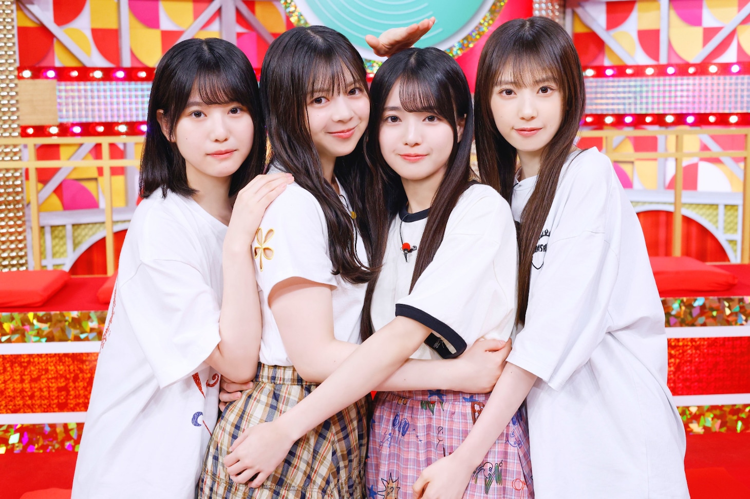 乃木坂46の6期生バラエティ「乃木坂スター誕生！SIX」Blu-rayボックス第1弾発売、未公開＆インタビュー映像も収録