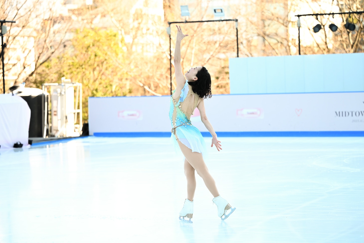 いのりの演技を再現する鈴木明子。