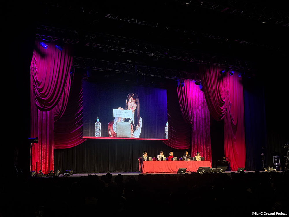 Ave Mujicaトークイベント「UNMASQUERADE」東京公演の様子。