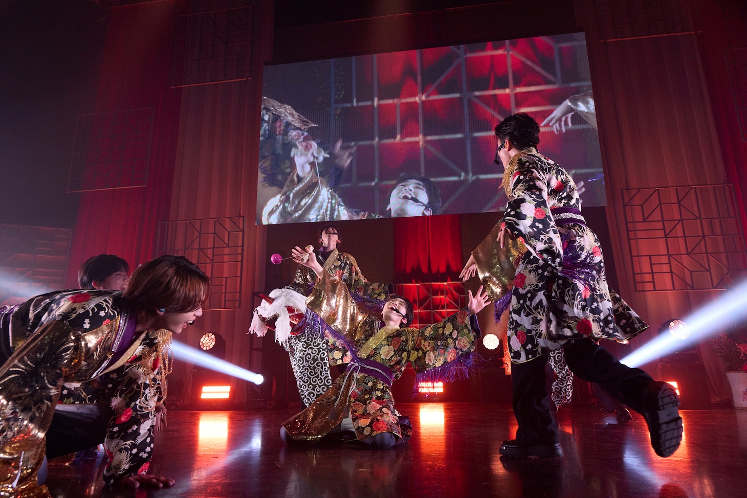 Lienel元気にライブ初め！まさかの先輩を“借りた”バラエティ企画やEBiDANカバーにLien熱狂