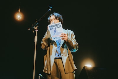 日本武道館公演を発表する甫木元空（Vo / Bialystocks）。（Photo by Daiki Miura）