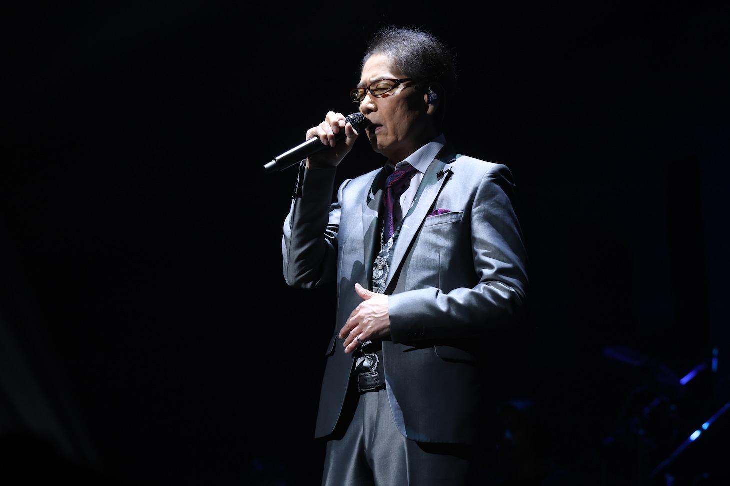 稲垣潤一×杉山清貴、レジェンド2人の歌声が“クロス”！「クリスマスキャロルの頃には」でハーモニーを披露