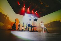 吉田山田「吉田山田シアター2026」の様子。（撮影：白石達也）