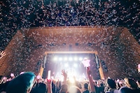 「LiVE is Smile Always～PATCH WALK～」東京国際フォーラム ホールA公演の様子。（撮影：平野タカシ）