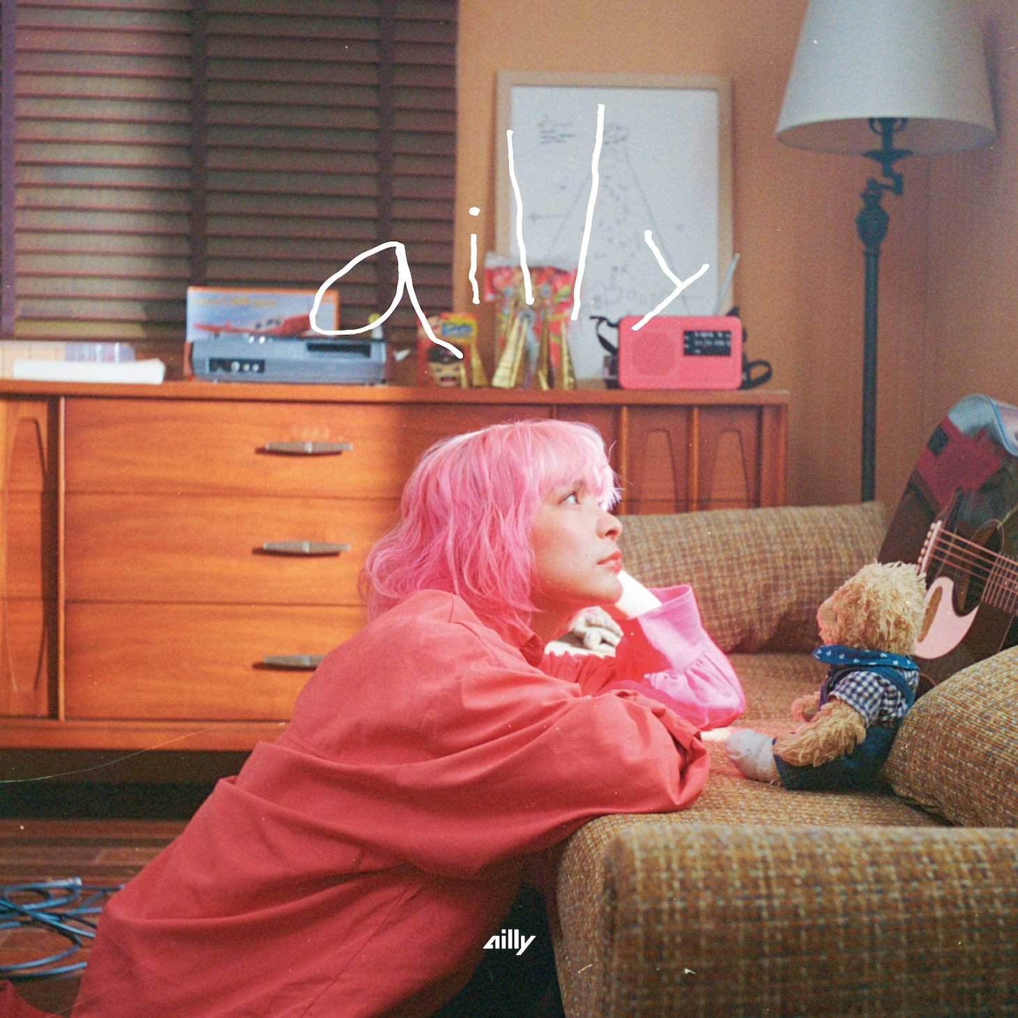 ailly「ailly」初回限定盤ジャケット