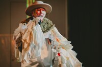 山田義孝（Vo）（撮影：白石達也）