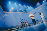 吉田山田「吉田山田シアター2026」の様子。（撮影：白石達也）