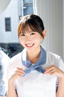 日向坂46藤嶌果歩が「少年サンデー」表紙に登場　シチューを作ったり、バイトに励んだり