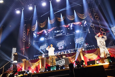 「メジャーデビュー10周年記念 ベリーグッドマン ARENA LIVE 2026 ～全員集合!!～」TOYOTA ARENA TOKYO公演の様子。（Photo by Keiko Tanabe）