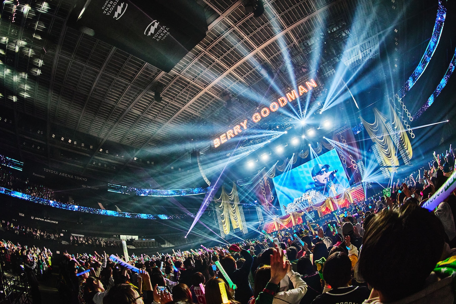 「メジャーデビュー10周年記念 ベリーグッドマン ARENA LIVE 2026 ～全員集合!!～」TOYOTA ARENA TOKYO公演の様子。（Photo by Keiko Tanabe）
