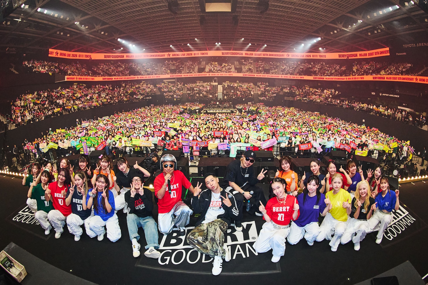「メジャーデビュー10周年記念 ベリーグッドマン ARENA LIVE 2026 ～全員集合!!～」TOYOTA ARENA TOKYO公演の様子。（Photo by Keiko Tanabe）