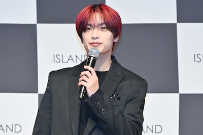 どんな質問にもテンポよく答えていく高橋恭平（なにわ男子）。