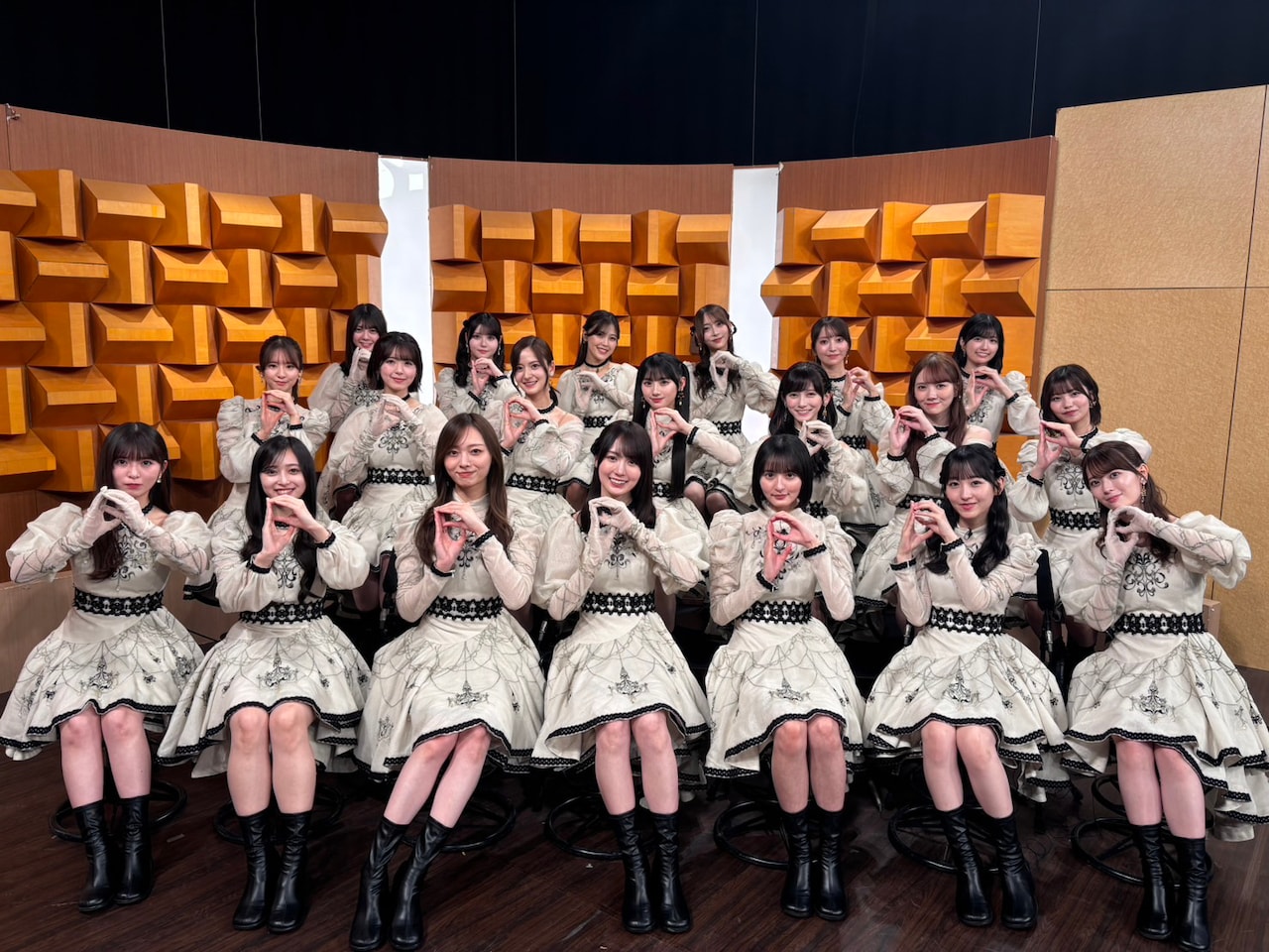 乃木坂46の私生活「バズリズム」で深掘り　スタジオライブに山田涼介、GPP、moxymil