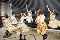 開演直前のえびちゅう。