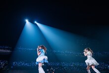 「参枚目のタフガキ」を披露する中山莉子＆風見和香コンビ。