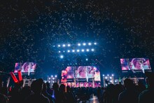 「私立恵比寿中学 新春大学芸会2026～SEIJIN CHUGAKUSEI GT～」の様子。