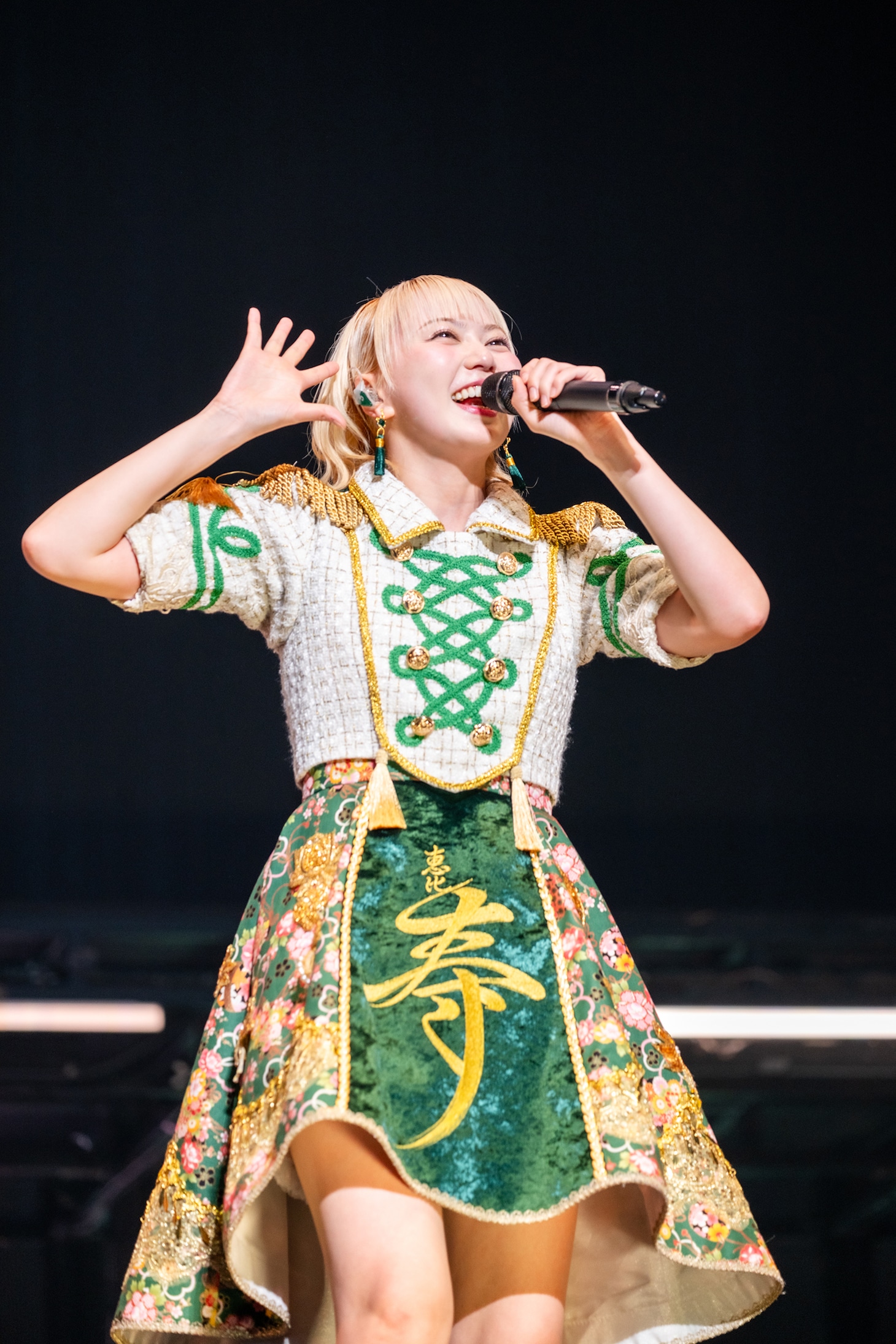 私立恵比寿中学の2026年はKアリーナ横浜でキックオフ、新曲初披露でも沸かせた「新春大学芸会」