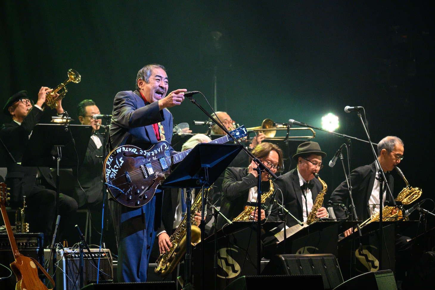 吾妻光良 & The Swinging Boppers（撮影：田辺龍一郎）