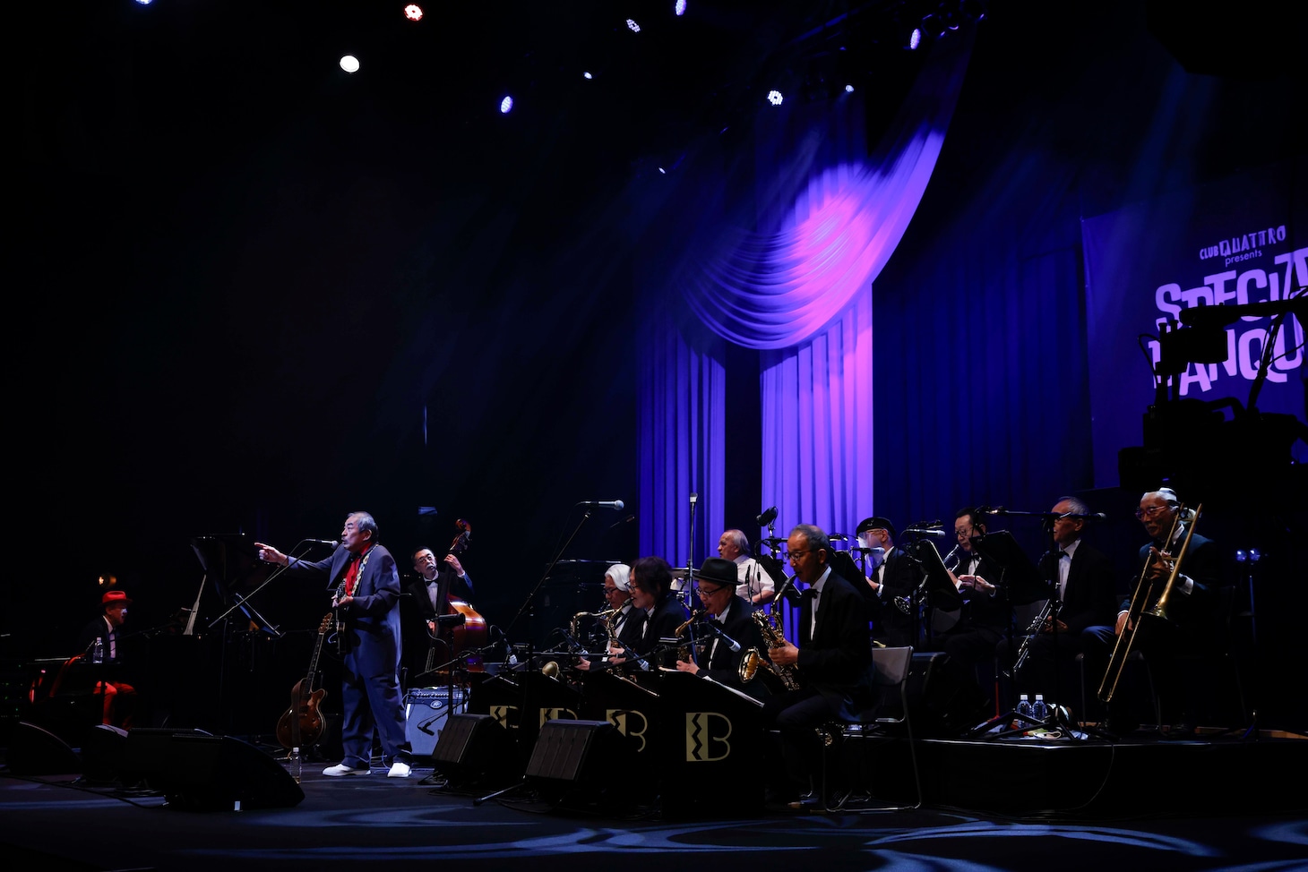 吾妻光良 & The Swinging Boppers（撮影：山本佳代子）