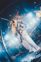 映秀。「新年FEVERしまSHOWTIME!!」の様子。（Photo by Kazma Kobayashi）