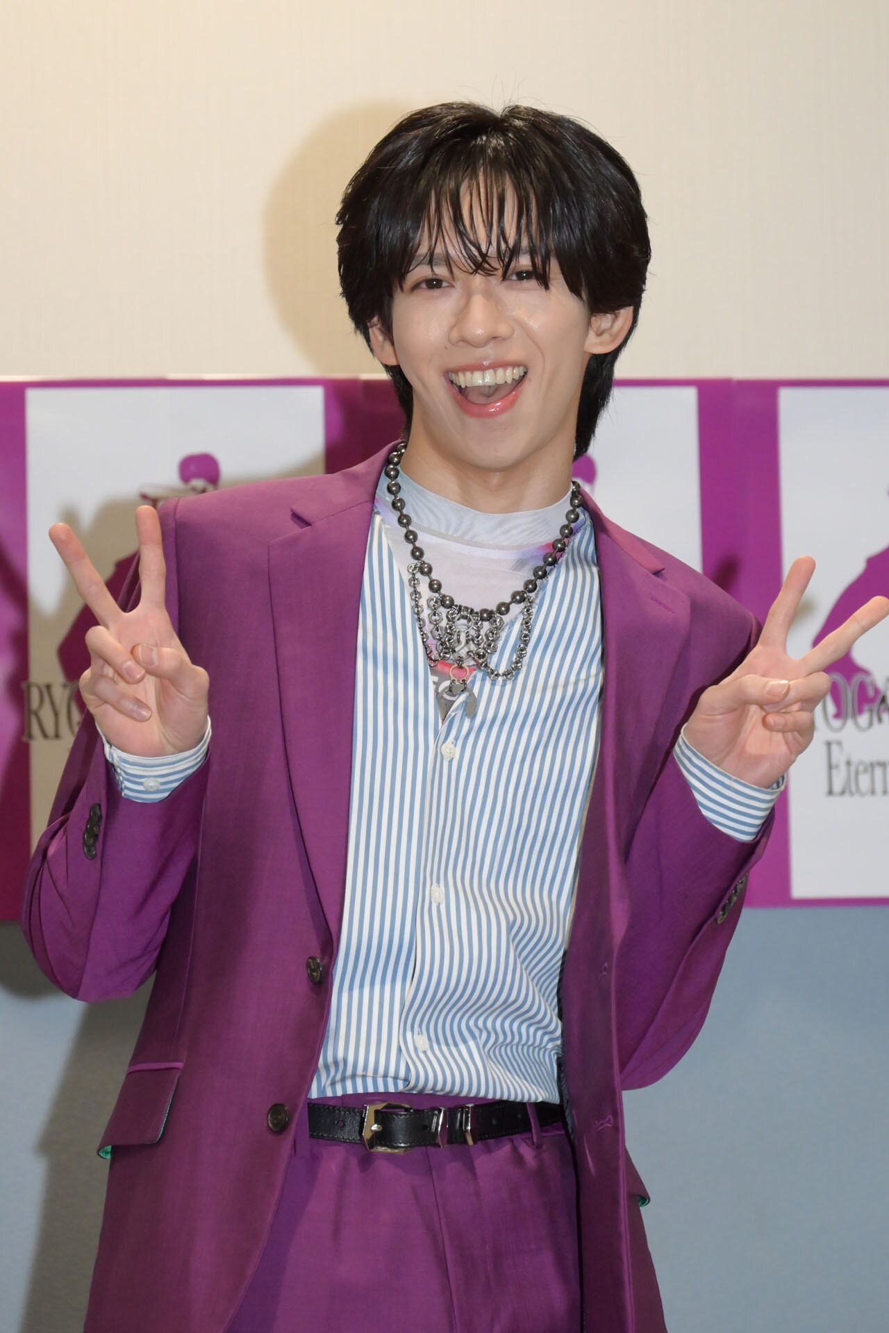 超特急リョウガの300枚トレカには秋バテも6500万円“破産”も！3○歳