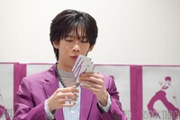 神ゲーっぽいタイトルを考えるリョウガ（超特急）。