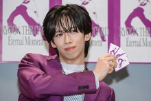 やや左から見た股下3kmのリョウガ（超特急）。