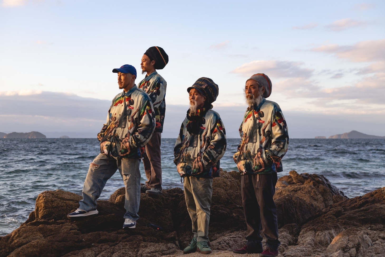 SHINGO★西成「じゃあ、やってみよう」ミュージックビデオより。