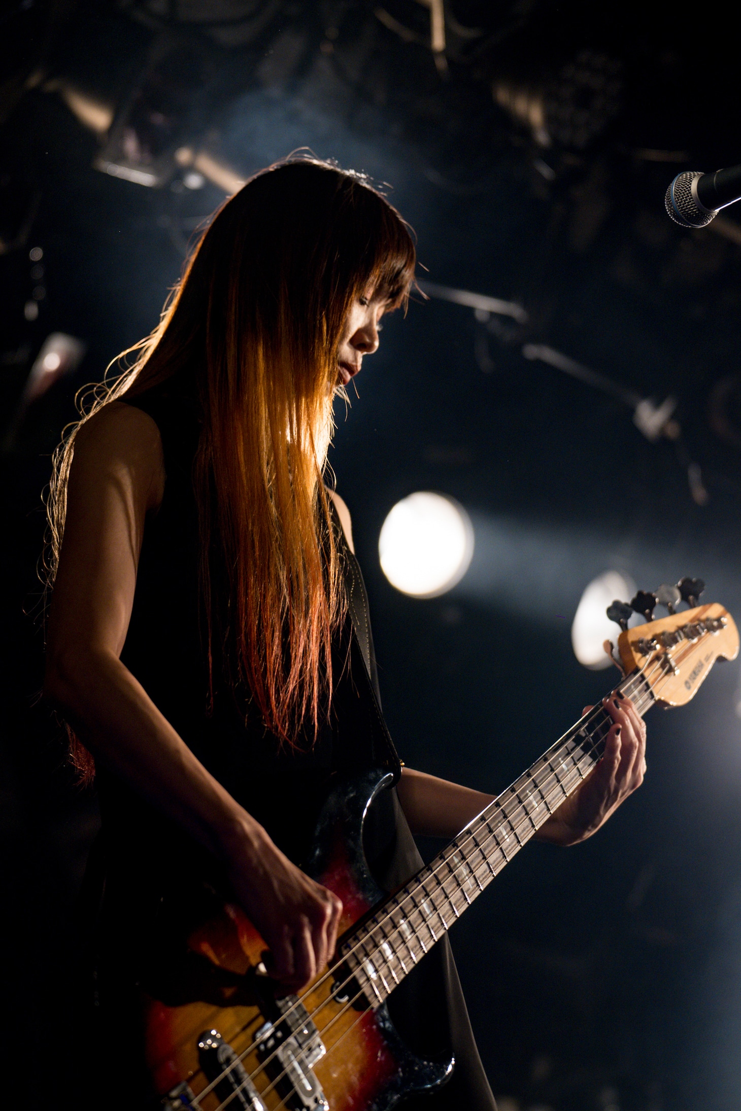 HISAYO（B / a flood of circle）（撮影：雨宮透貴）