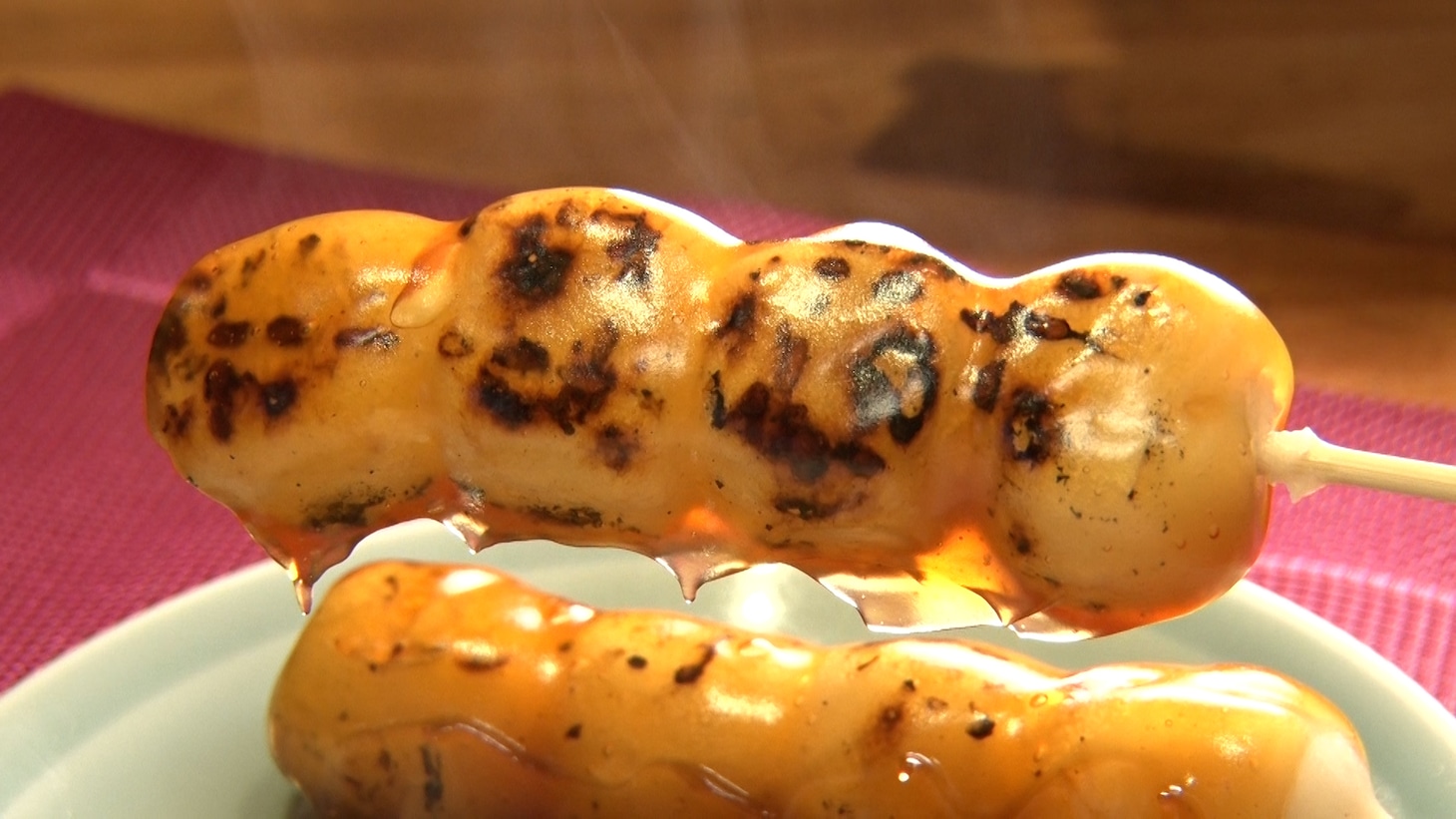 亀甲堂の厄落し団子。©テレビ朝日