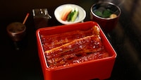 駿河屋のうな重。©テレビ朝日