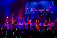「ONE LOVE ONE HEART Oneman Live 2026 “Bloom of LOVE”」の様子。