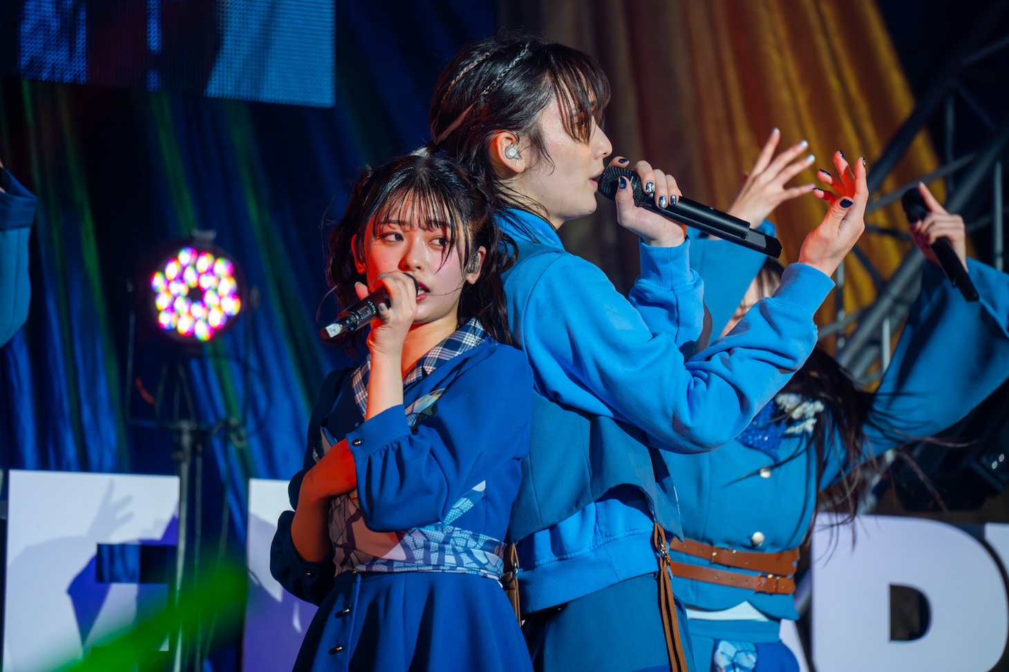 左から矢嶋由菜、笹原遼雅。