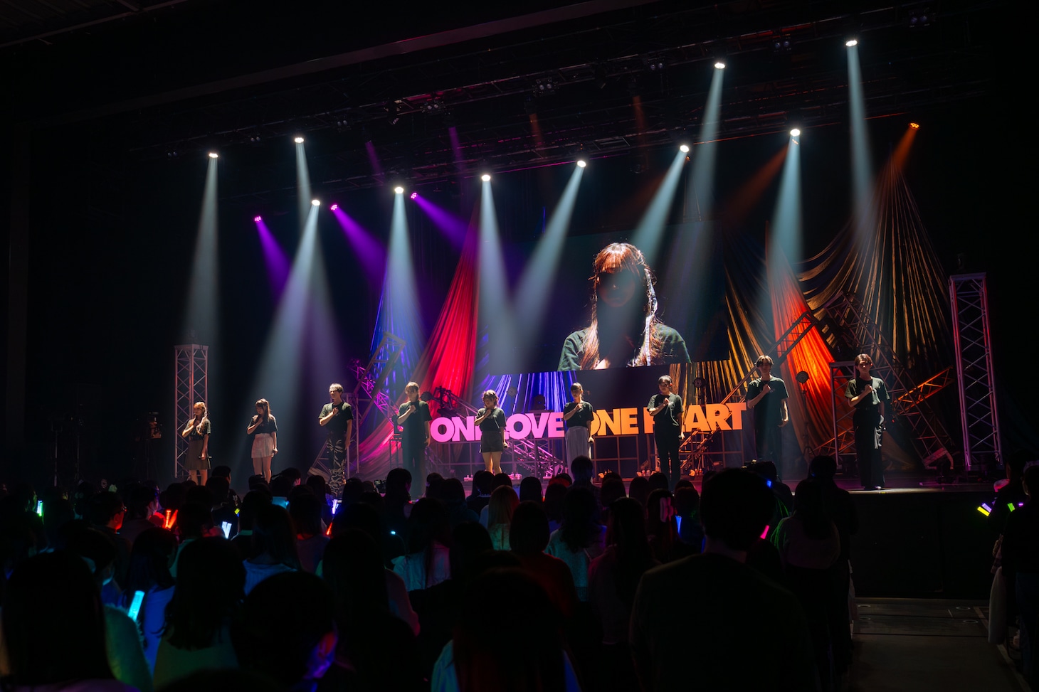 「ONE LOVE ONE HEART Oneman Live 2026 “Bloom of LOVE”」の様子。