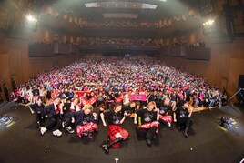 鈴木このみ初のアニソンオンリーライブ大成功、徹頭徹尾アグレッシブな曲で盛り上げ続ける