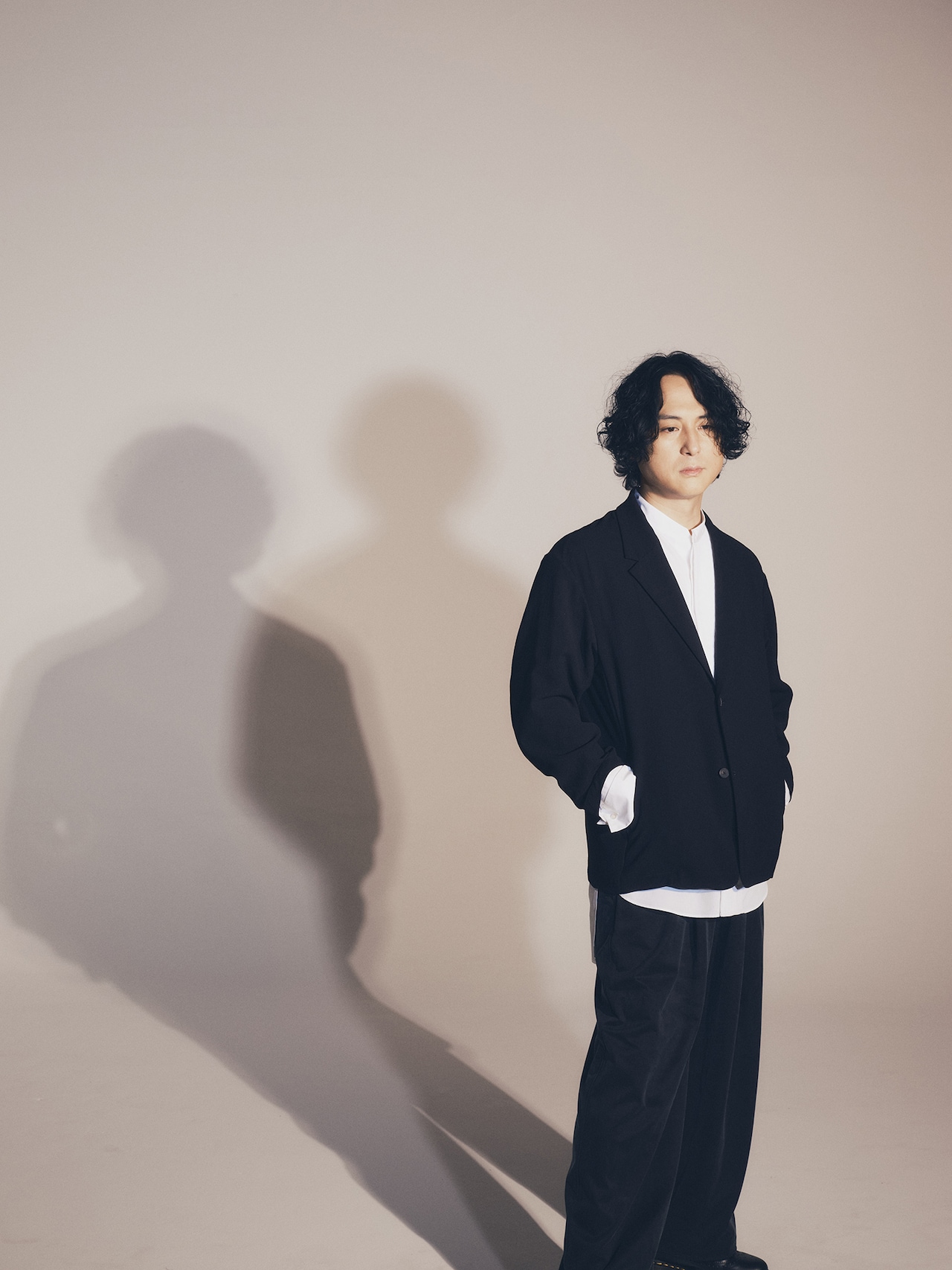 渡會将士の新曲「Third eye」MV公開、楽曲の緊張感とダイナミズムを視覚化