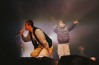 鎮座DOPENESSとCampanella。（Photo by Daiki Miura）