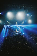 STUTS on the WAVEのライブの様子。（Photo by Daiki Miura）