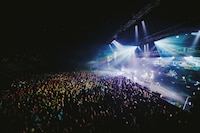 STUTS on the WAVEのライブの様子。（Photo by Daiki Miura）