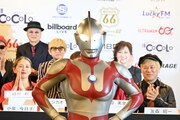突如現れたウルトラマン。