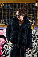 Hikoichi「Fire」ミュージックビデオより。