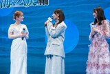 左から岡咲美保、小坂菜緒、藤嶌果歩。