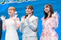 左から岡咲美保、小坂菜緒、藤嶌果歩。