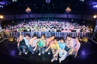 「SHYのはじめてのワンマンライブ～わくわくしすぎてごめんなSHY～」の様子。